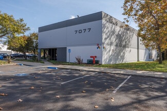 Plus de détails pour 7077 Consolidated Way, San Diego, CA - Industriel à louer