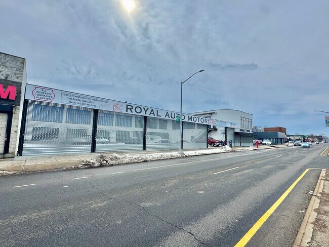 More details for 21480 Jamaica Ave, Jamaica, NY - Retail for Sale