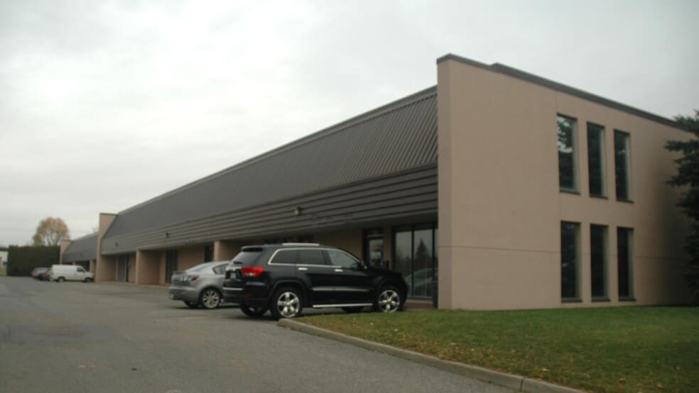 2465 Stevenage Dr, Ottawa, ON for sale - Building Photo - Image 1 of 1