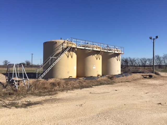 6750 W 67 Hwy, Cleburne, TX à louer - Photo du bâtiment - Image 2 de 14