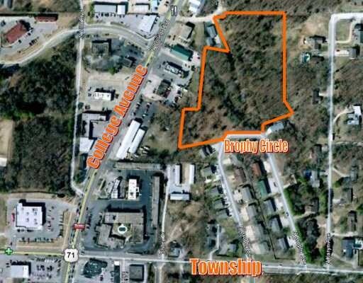 Brophy Cir, Fayetteville, AR for sale - Primary Photo - Image 1 of 21