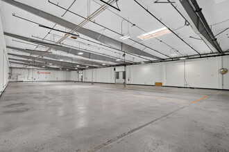 1924 E Maple Ave, El Segundo, CA for lease Interior Photo- Image 1 of 8