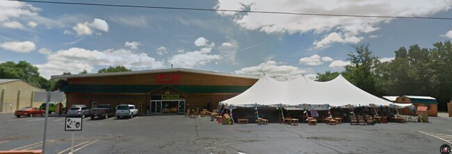 Plus de détails pour 802 Ashman St, Midland, MI - Commerce de détail à vendre