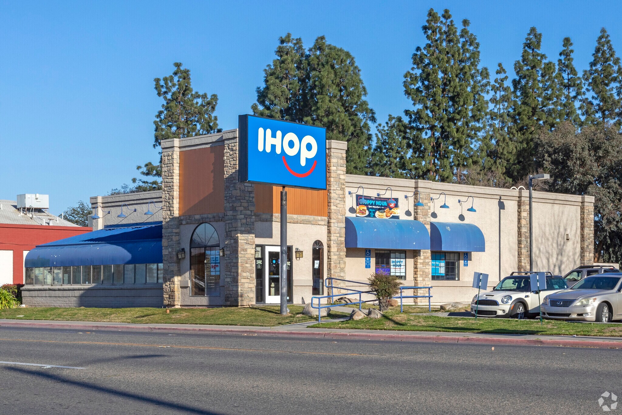 3020 Tulare St, Fresno, CA for sale Primary Photo- Image 1 of 5