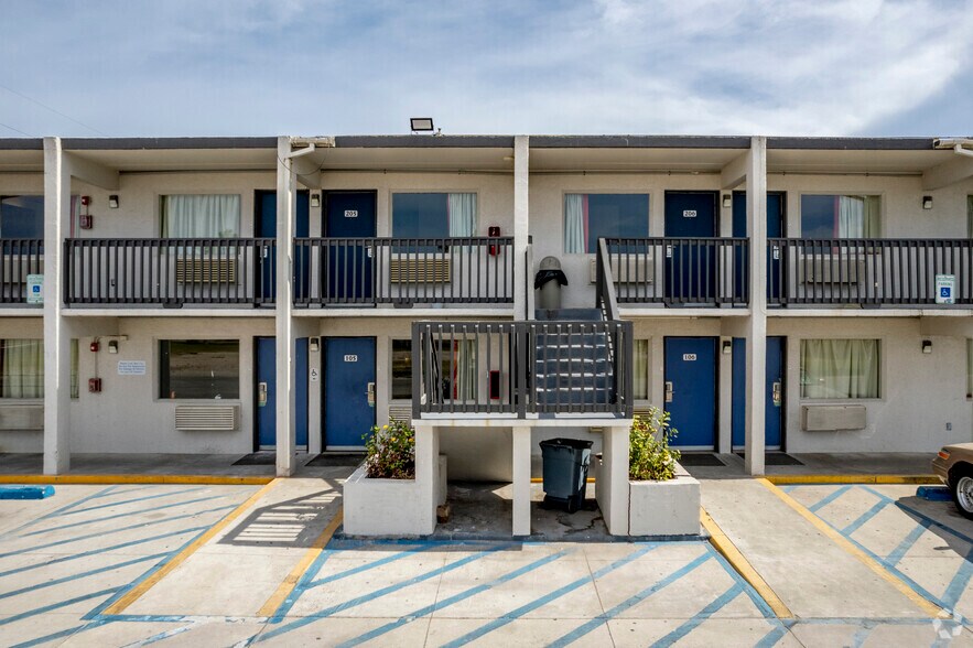 4013 Padre Blvd, South Padre Island, TX à vendre - Photo du bâtiment - Image 3 de 4
