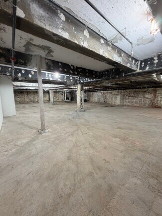 More details for 101-107 S 6th St, Brooklyn, NY - Retail for Lease