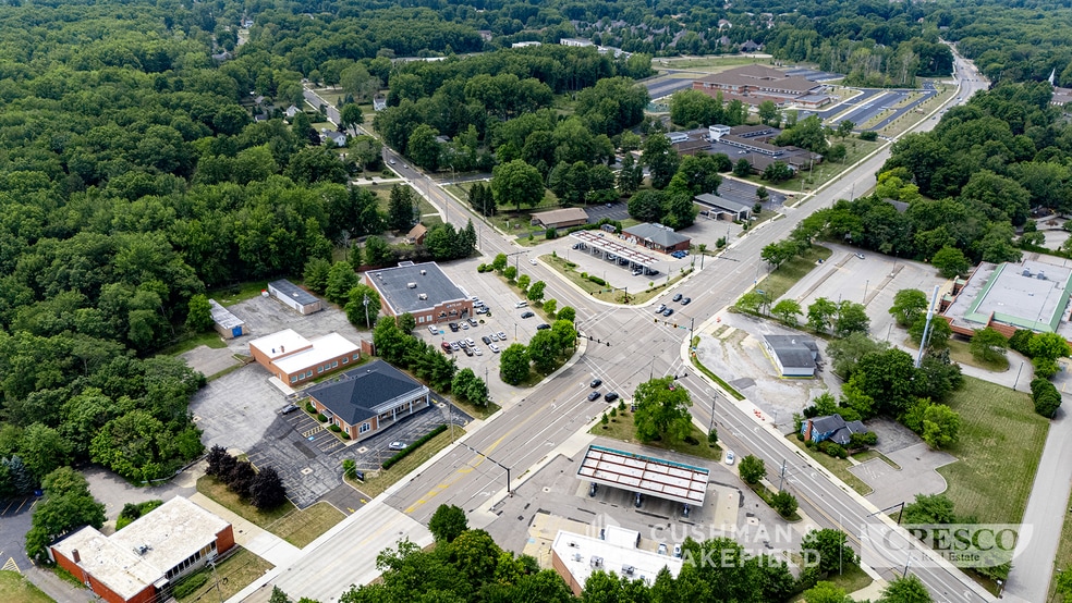 27175 Center Ridge Rd, Westlake, OH for lease - Building Photo - Image 3 of 5