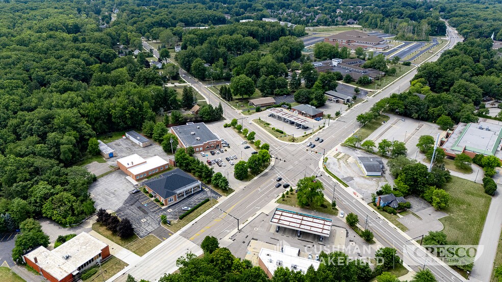 27175 Center Ridge Rd, Westlake, OH à louer - Photo du bâtiment - Image 3 de 5
