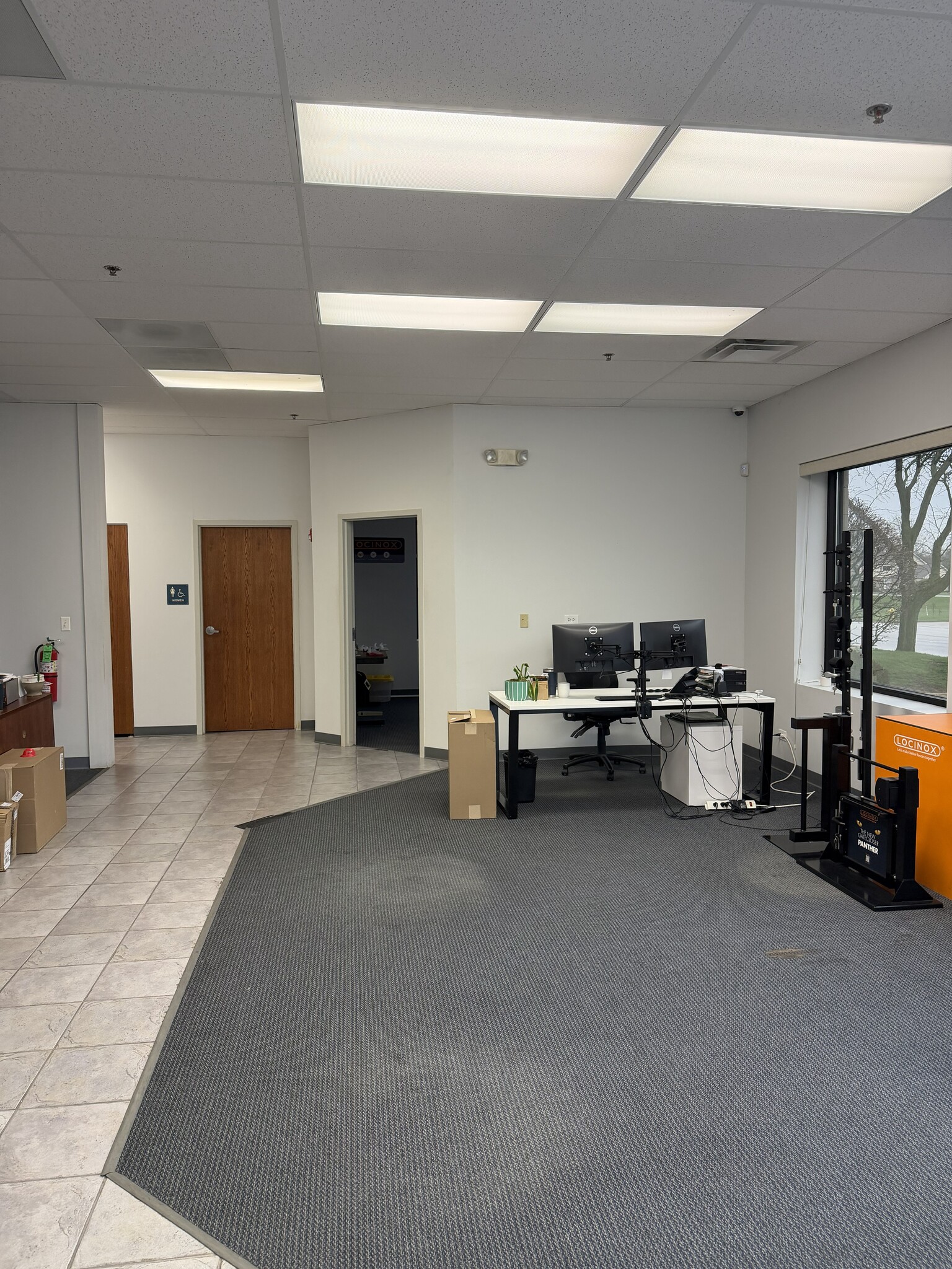 460-466 Windy Point Dr, Glendale Heights, IL for lease Interior Photo- Image 1 of 7