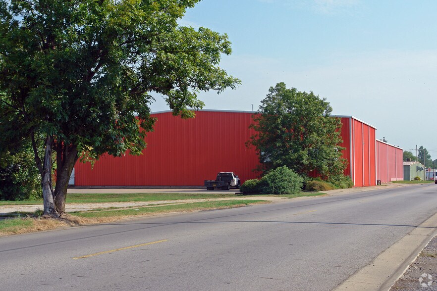 1601 N 6th St, Fort Smith, AR à louer - Photo du bâtiment - Image 2 de 2