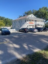 1215 12th St, Palm Harbor, FL à louer Photo intérieure- Image 2 de 15