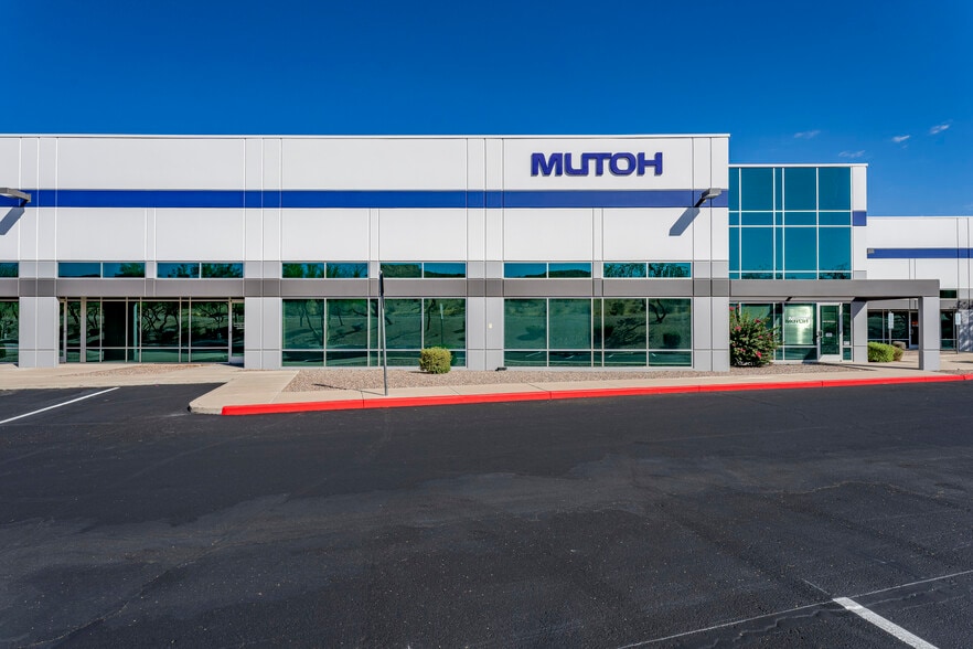 4405 E Baseline Rd, Phoenix, AZ for lease - Building Photo - Image 2 of 7