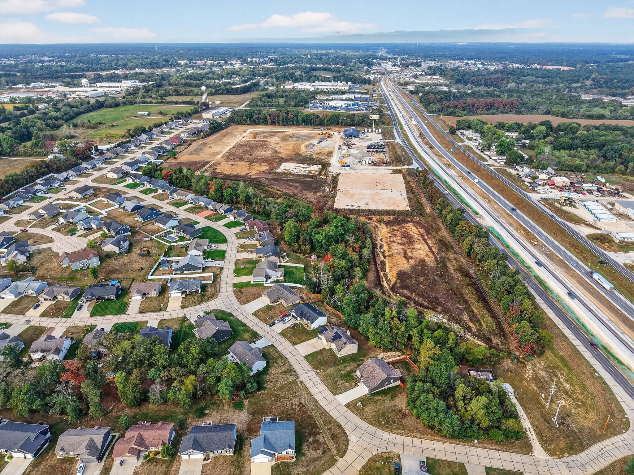 1700 E Veterans Memorial Pky, Truesdale, MO à vendre Photo du bâtiment- Image 1 de 13