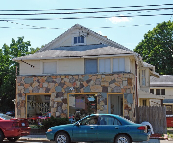 171 Front St, Vestal Township, NY for sale - Building Photo - Image 2 of 2