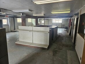 4135 Old William Penn Hwy, Monroeville, PA for lease Interior Photo- Image 2 of 9