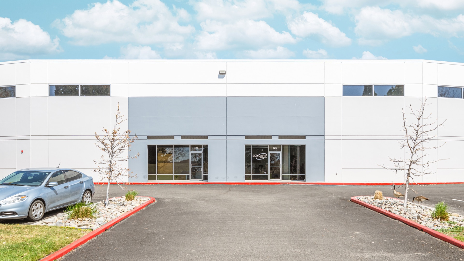 700-742 Spice Islands Dr, Sparks, NV for lease Interior Photo- Image 1 of 1
