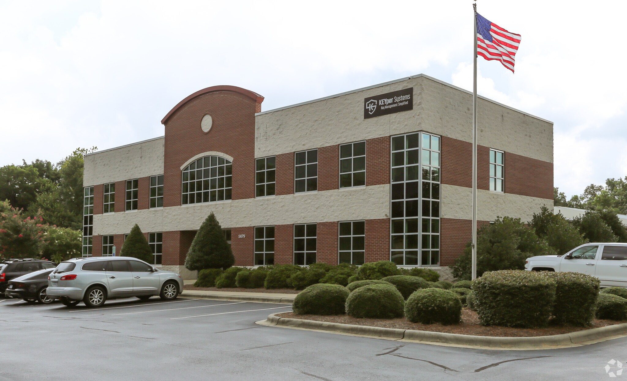 5679 Harrisburg Industrial Par Dr, Harrisburg, NC for lease Primary Photo- Image 1 of 3
