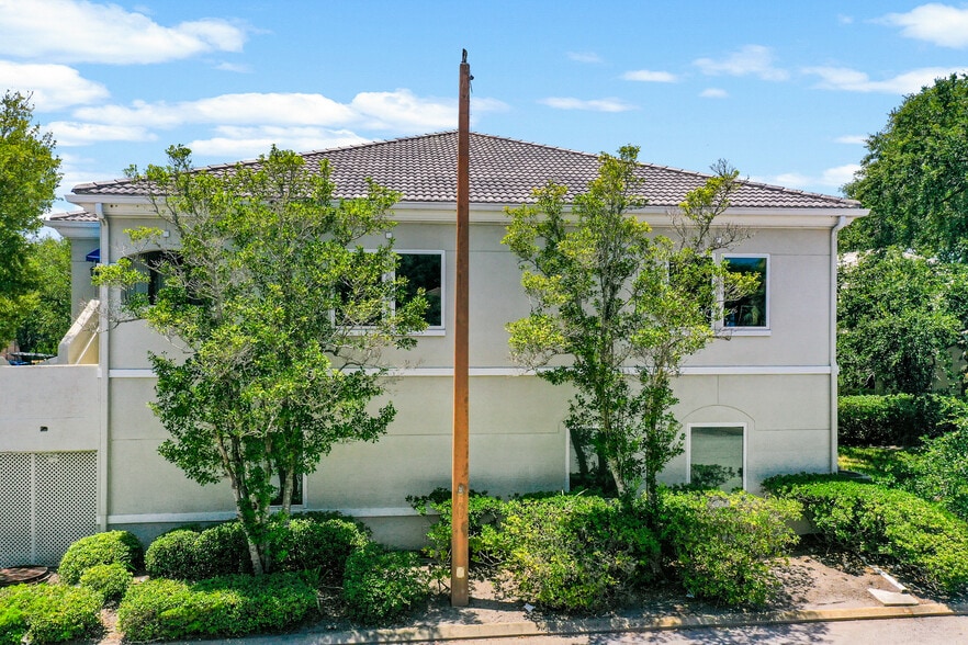 410 Jacksonville Dr, Jacksonville Beach, FL for sale - Building Photo - Image 3 of 7