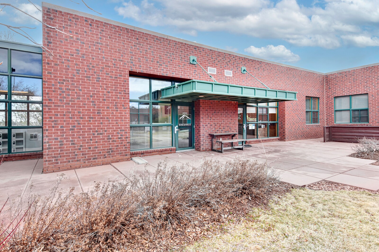 88 Inverness Cir E, Englewood, CO à vendre Photo du bâtiment- Image 1 de 8