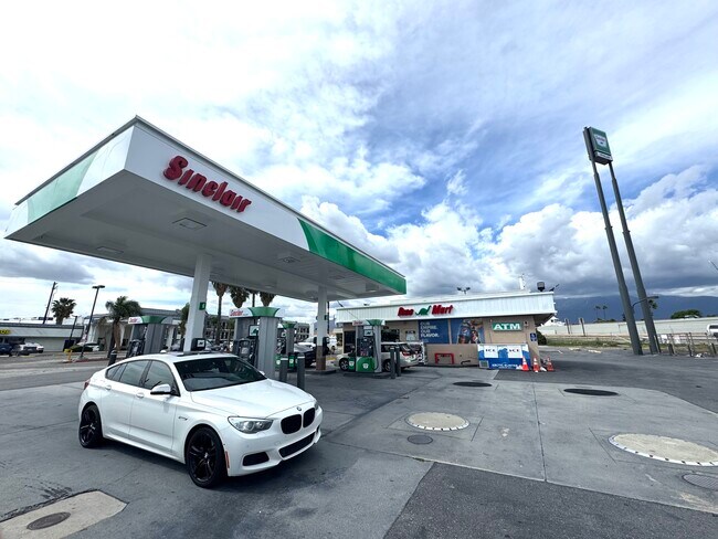 Plus de détails pour 1425 E 4th St, Ontario, CA - Commerce de détail à vendre