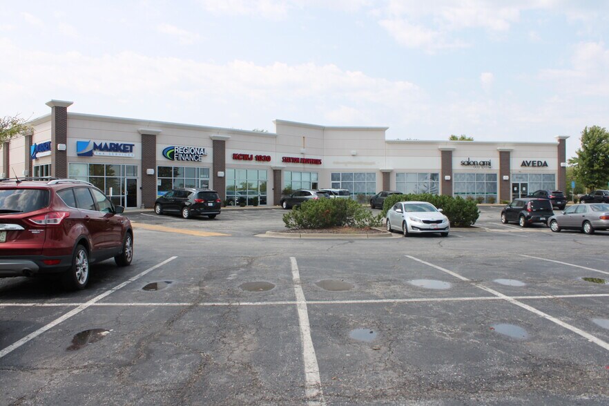 18920 E Valley View Pky, Independence, MO à louer - Photo du bâtiment - Image 2 de 4