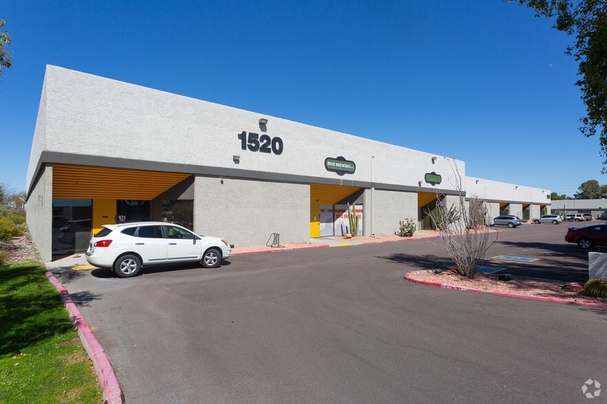1520 W Mineral Rd, Tempe, AZ à louer - Photo du bâtiment - Image 2 de 3