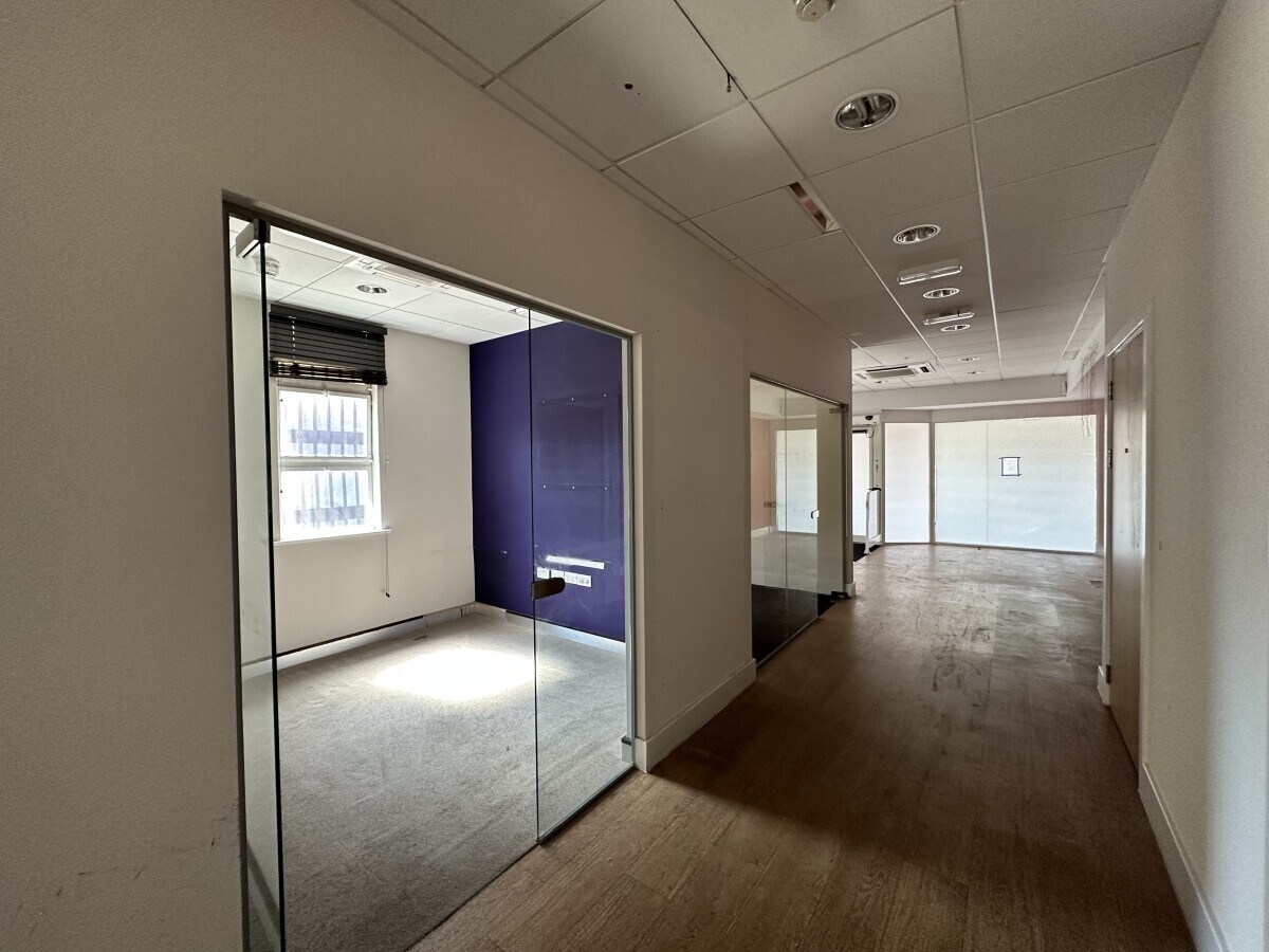 104-116 Front St, Arnold à louer Photo intérieure- Image 1 de 7