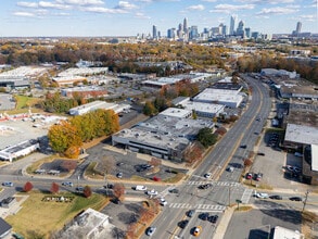 2122 Freedom Dr, Charlotte, NC à louer Aérien- Image 1 de 3