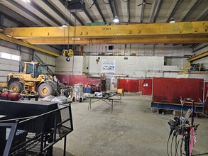 501 14th Ave, Nisku, AB à louer Photo intérieure- Image 2 de 9