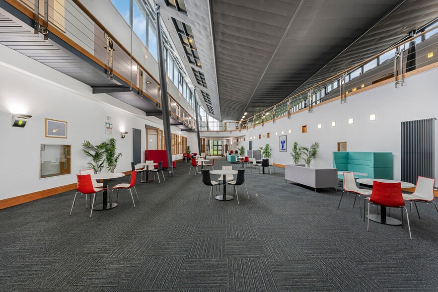 Greenock Rd, Inchinnan for lease - Interior Photo - Image 2 of 7