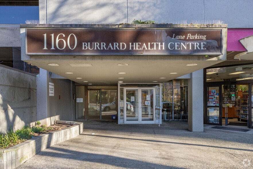 1160 Burrard St, Vancouver, BC à louer - Photo du bâtiment - Image 2 de 6