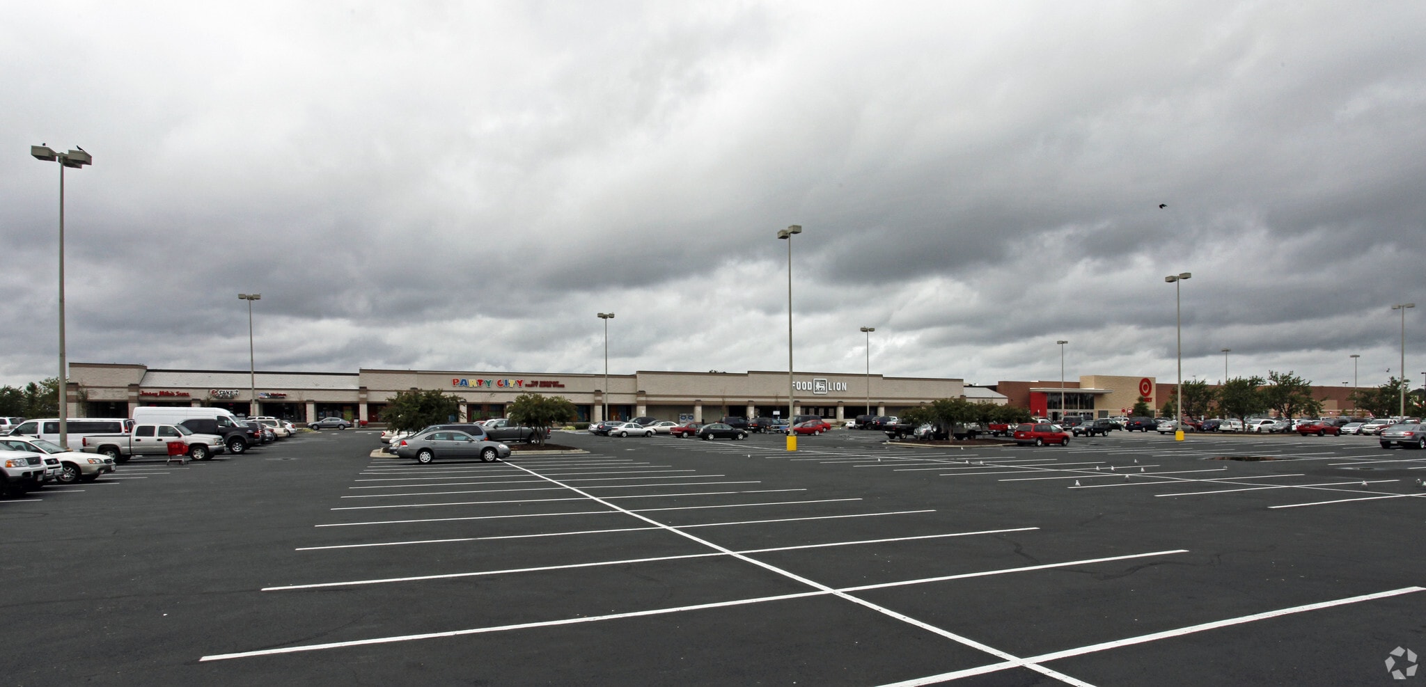 1201-1301 N Military Hwy, Norfolk, VA for lease Building Photo- Image 1 of 18