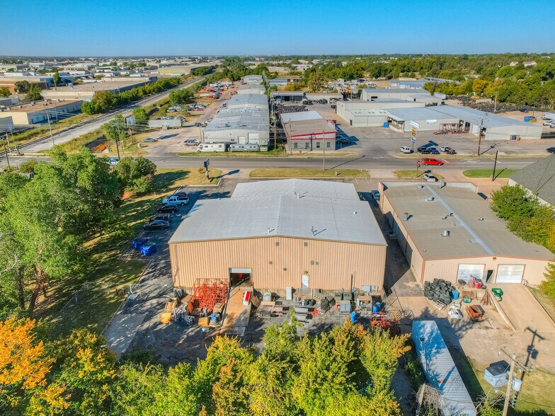 520 N Meridian Ave, Oklahoma City, OK à louer - Photo du bâtiment - Image 3 de 20
