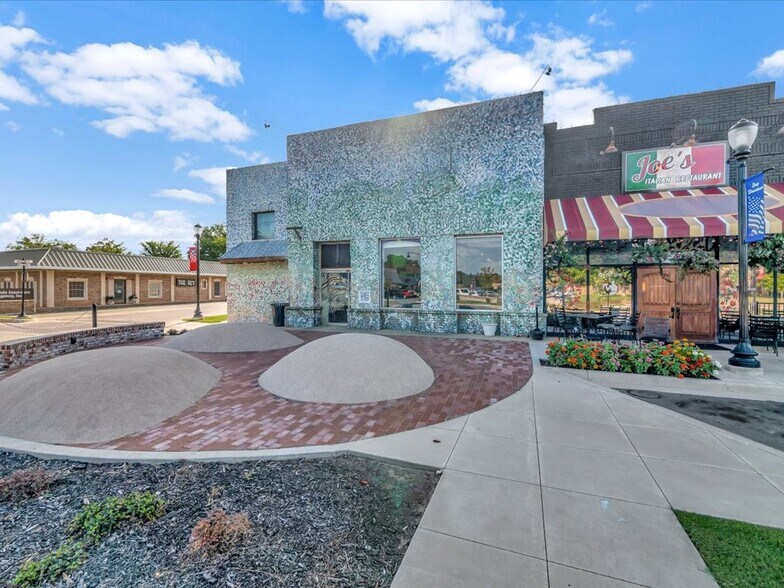 132 Nacogdoches St, Center, TX à vendre - Photo du bâtiment - Image 3 de 53