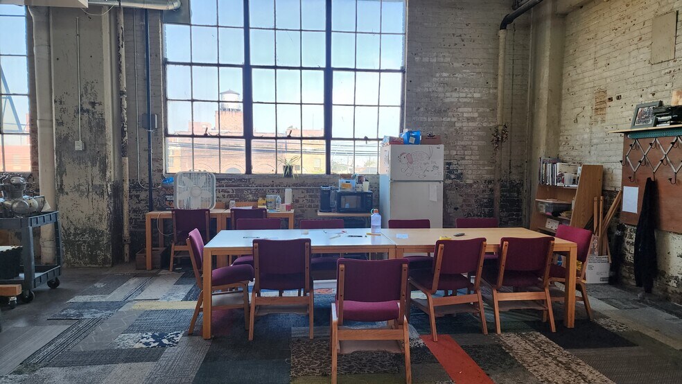 4806 Hamilton Ave, Cleveland, OH à louer - Photo intérieure - Image 2 de 14