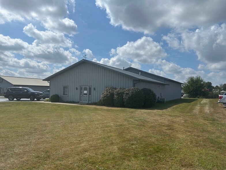 2450 Mote Dr, Covington, OH for sale - Building Photo - Image 2 of 6