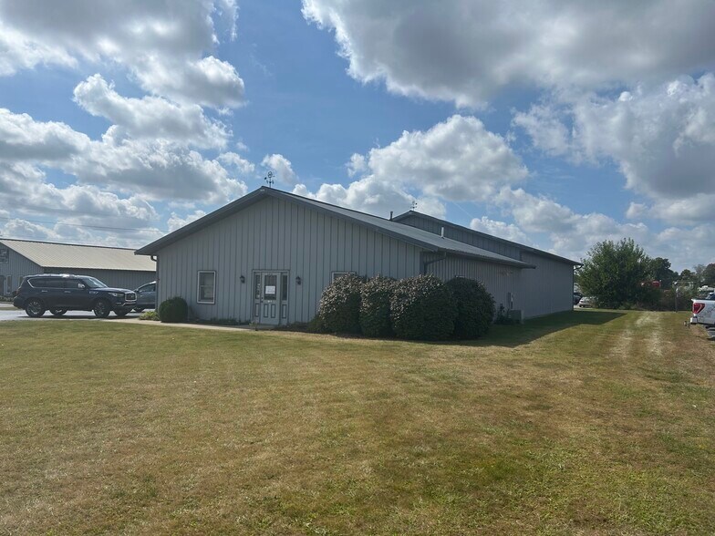 2450 Mote Dr, Covington, OH à vendre - Photo du bâtiment - Image 2 de 6