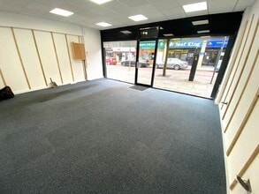 61 Darwen St, Blackburn for lease Interior Photo- Image 2 of 2
