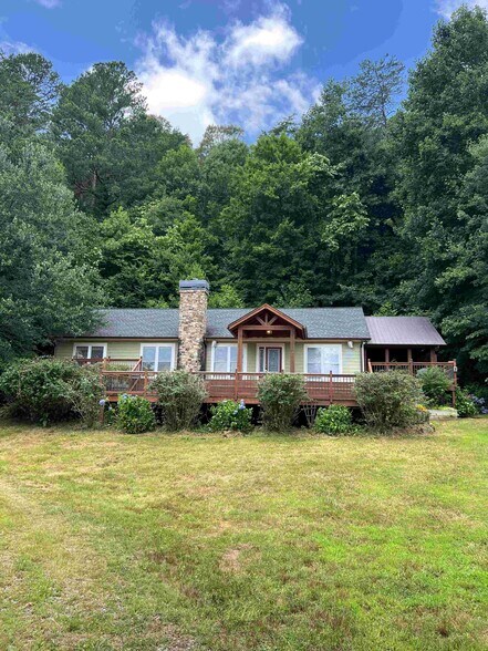 141 Doc Roof Rd, Mineral Bluff, GA à vendre - Photo du bâtiment - Image 3 de 21