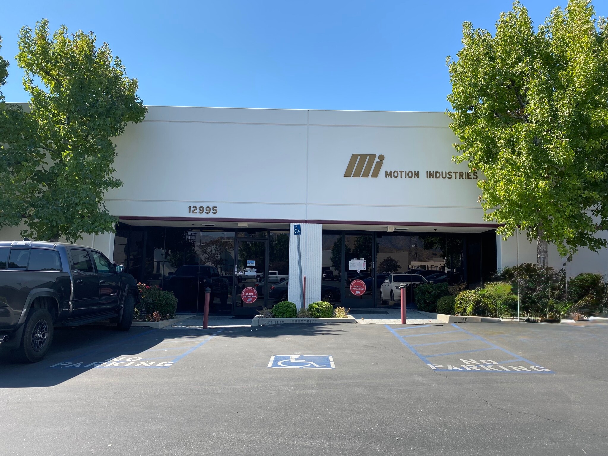 12987-12999 Arroyo St, San Fernando, CA for lease Building Photo- Image 1 of 18