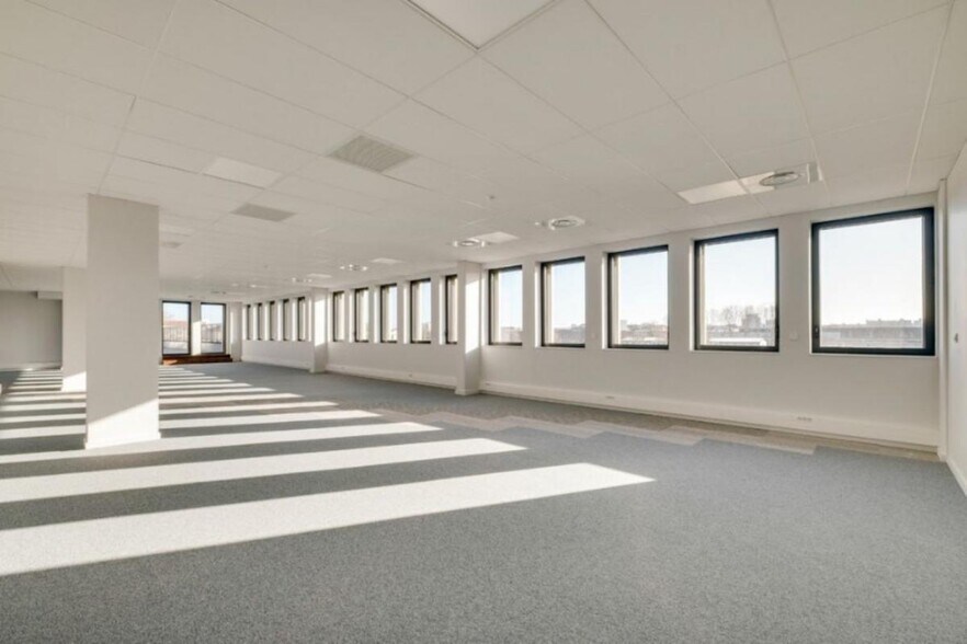 38-40 Boulevard De L'Artillerie, Lyon à louer - Photo du bâtiment - Image 2 de 14