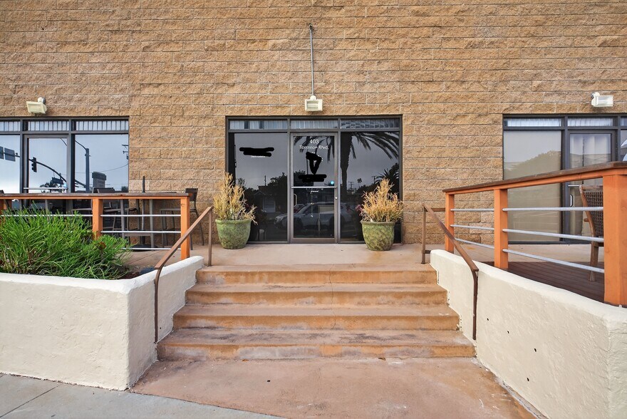 401 Torrance Blvd, Redondo Beach, CA à louer - Photo du bâtiment - Image 3 de 49