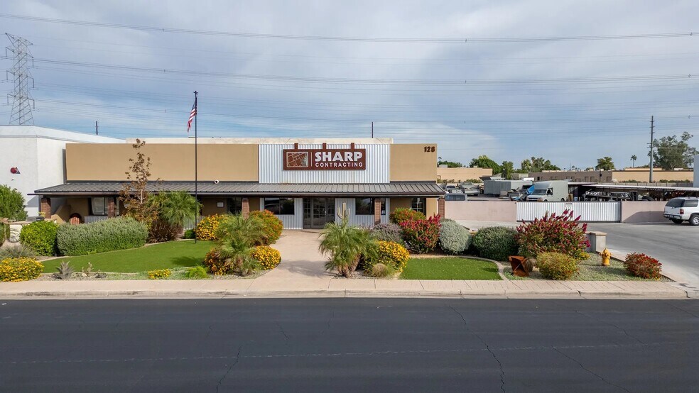 128 W Boxelder, Chandler, AZ à louer - Photo du bâtiment - Image 2 de 8
