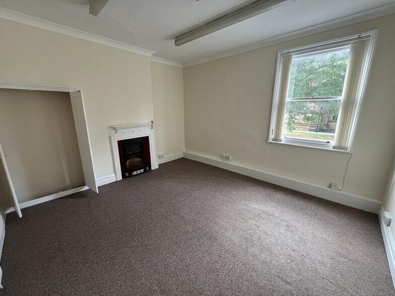 66-67 High St, Northallerton à vendre - Photo du bâtiment - Image 3 de 15