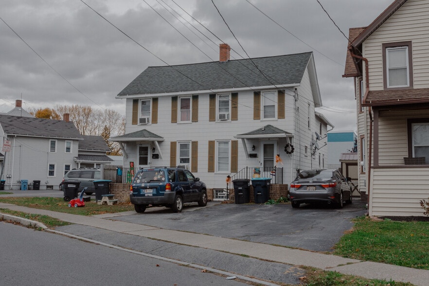 79 Wadsworth St, Geneva, NY for sale - Primary Photo - Image 1 of 1