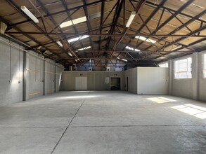 2 Joyce St, Springvale for lease Interior Photo- Image 2 of 4