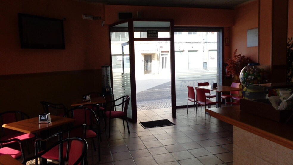 Retail in Elda, Alicante for sale - Interior Photo - Image 2 of 6