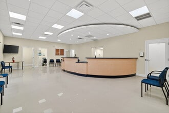 260-268 Mohawk Rd, Clermont, FL for lease Interior Photo- Image 1 of 23