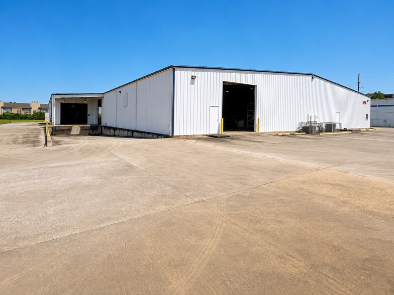 5910 Fairbanks N. Houston Rd, Houston, TX à louer - Photo du bâtiment - Image 3 de 8