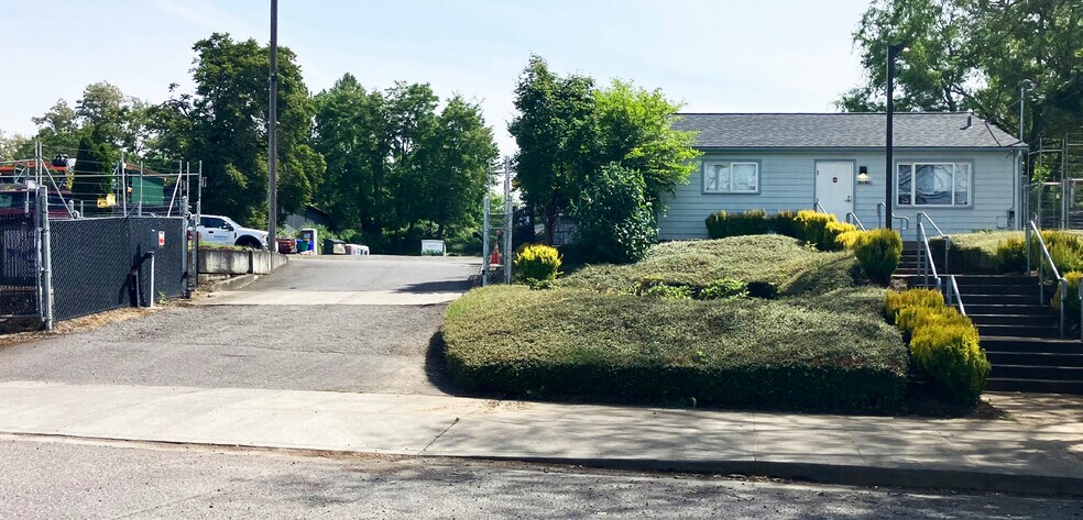 10930 NE Marx St, Portland, OR à vendre - Photo du bâtiment - Image 3 de 9